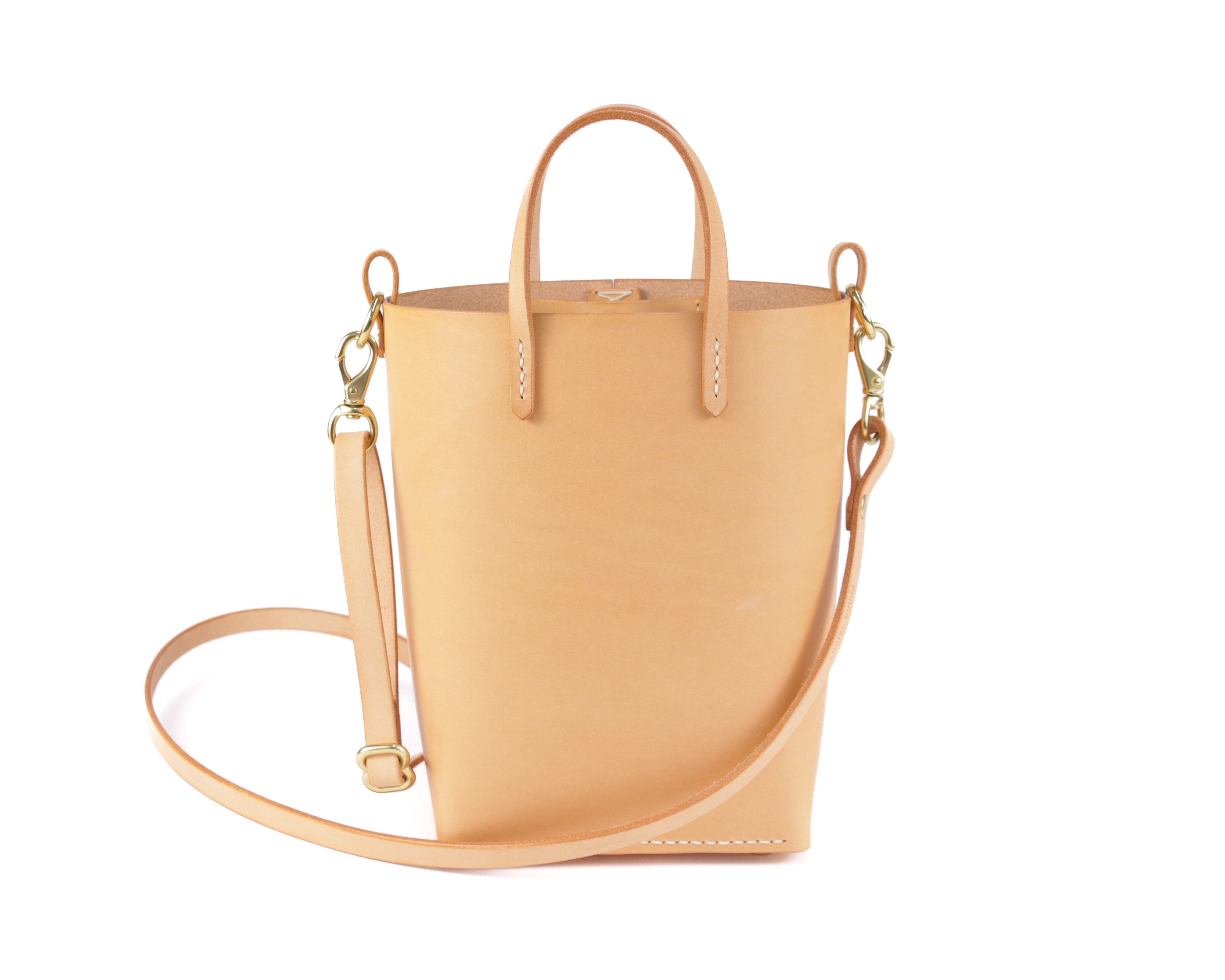 Palmetto Bucket Bag: Tan