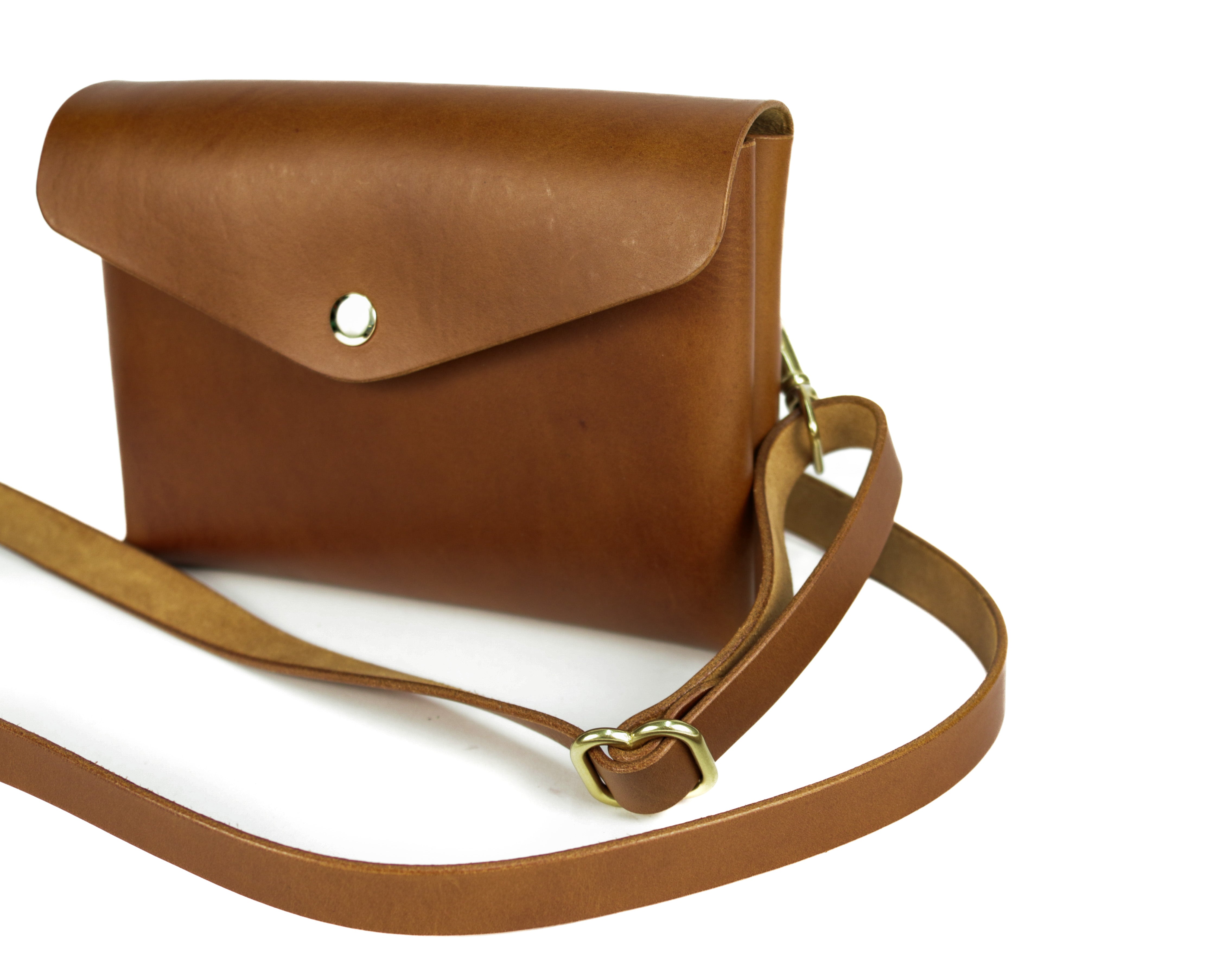 Redington Crossbody: Bordeaux