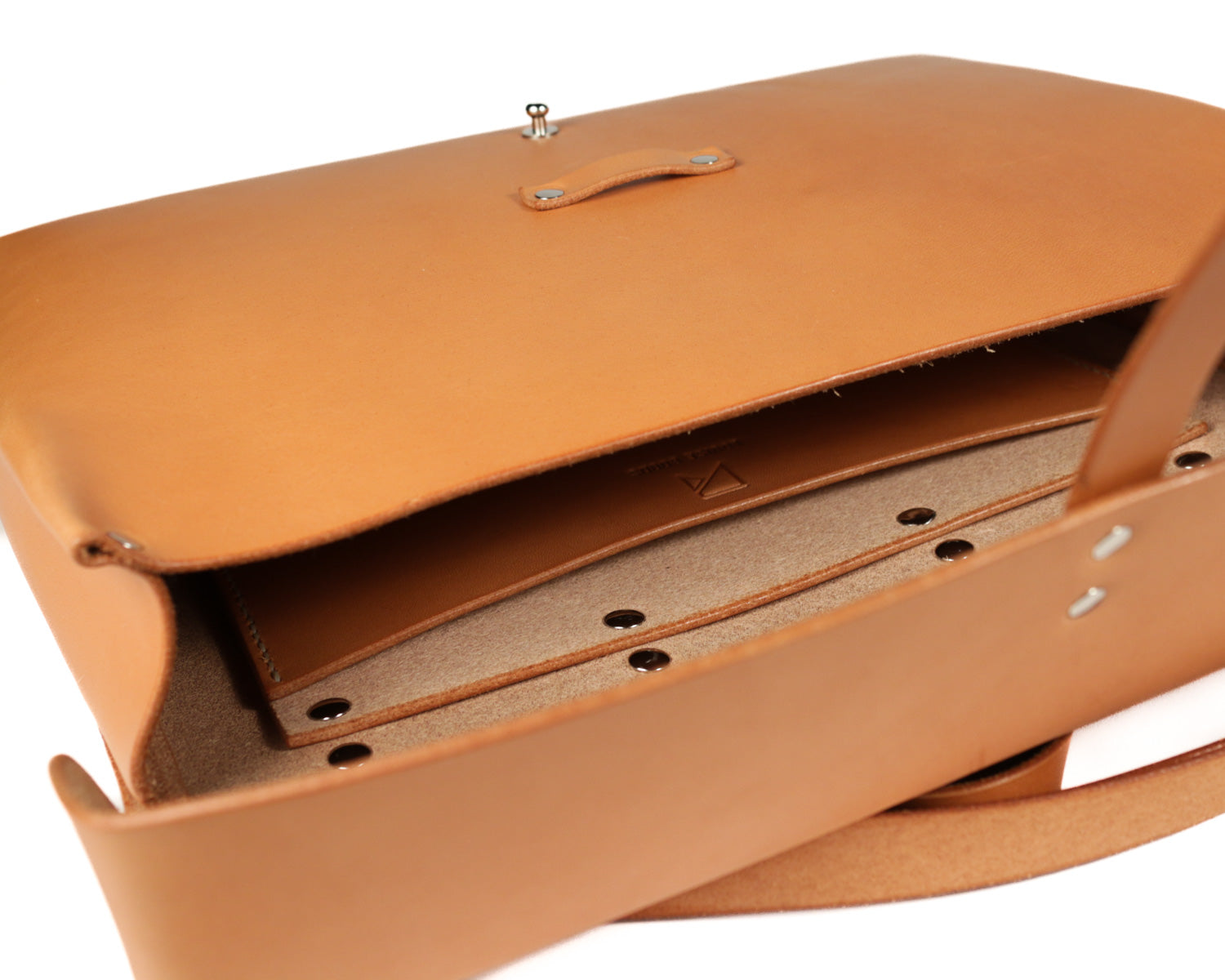 Hampton Satchel: Natural